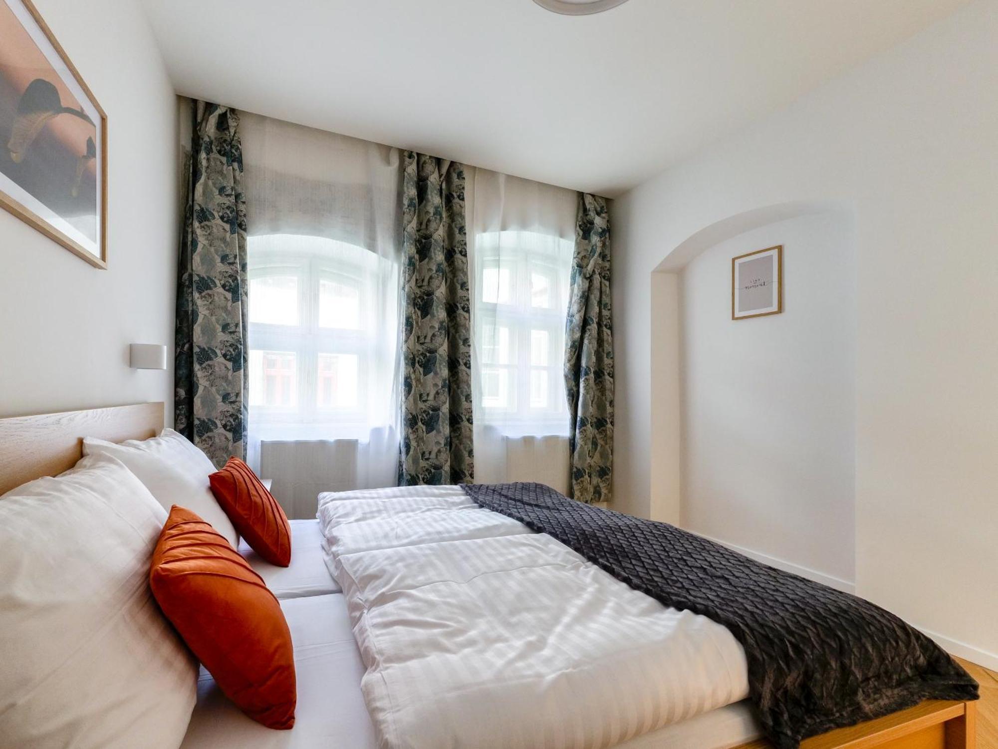 Hviezdoslavova Apartments, Trnava Centre, Parking Available Esterno foto