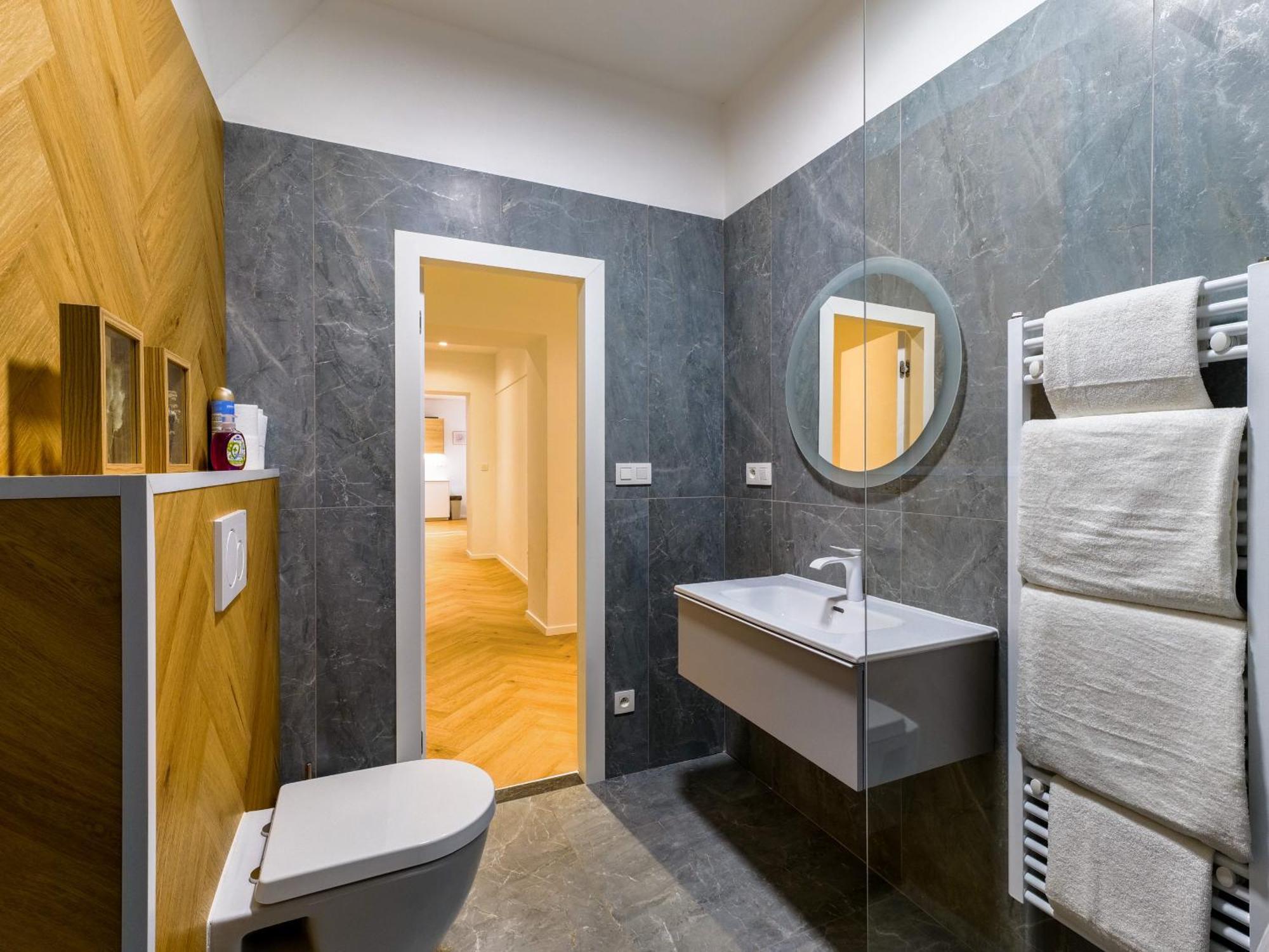 Hviezdoslavova Apartments, Trnava Centre, Parking Available Esterno foto