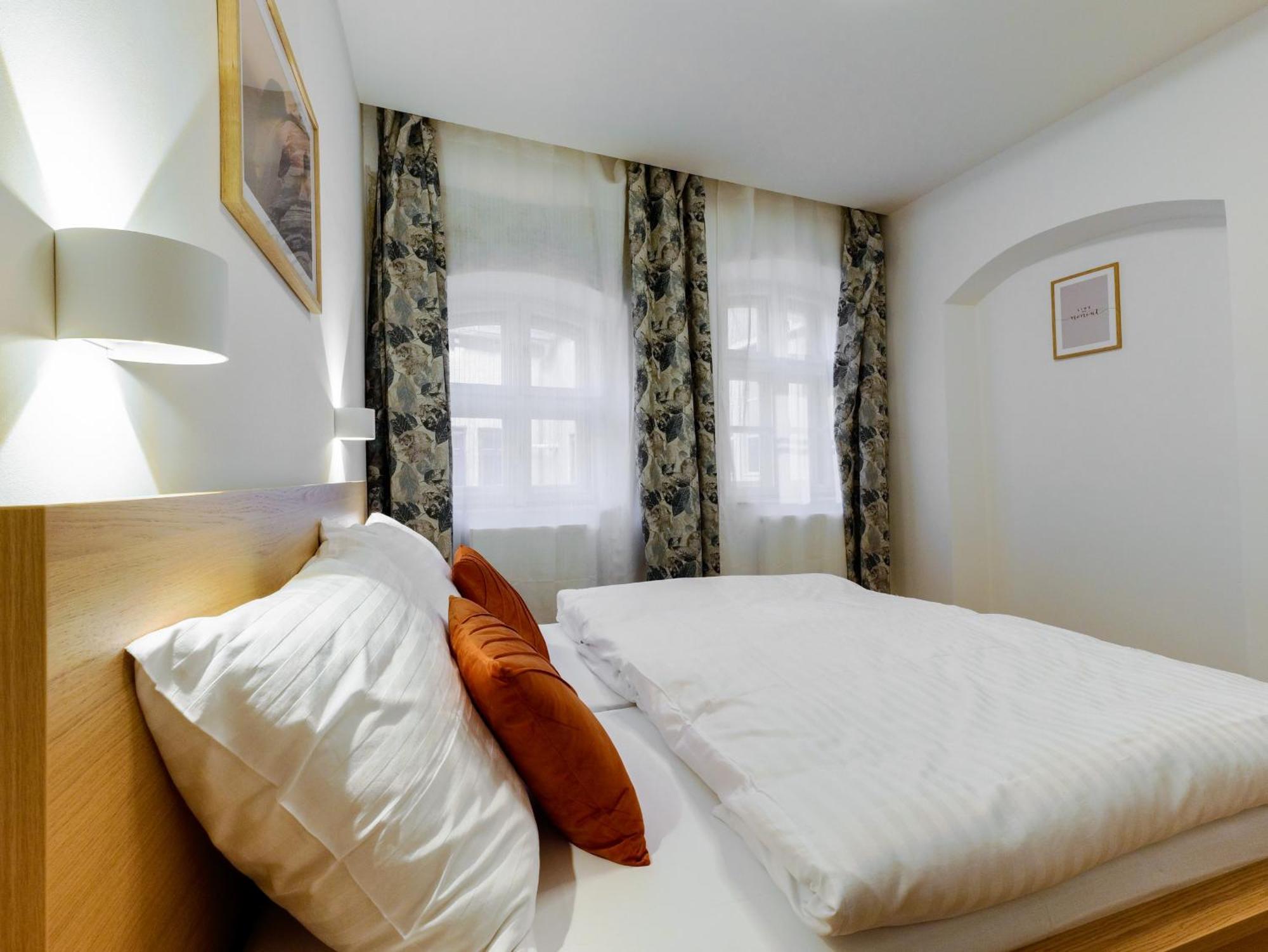 Hviezdoslavova Apartments, Trnava Centre, Parking Available Esterno foto