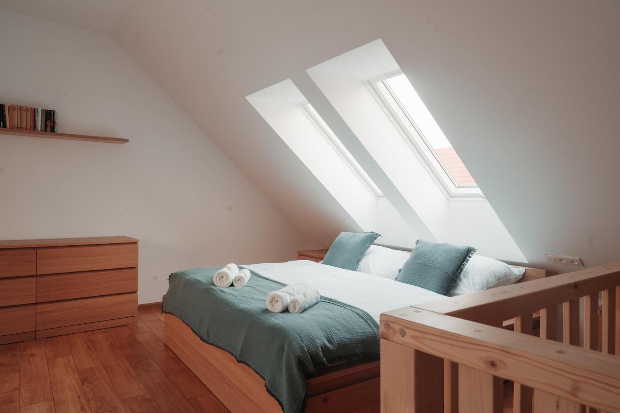 Hviezdoslavova Apartments, Trnava Centre, Parking Available Esterno foto