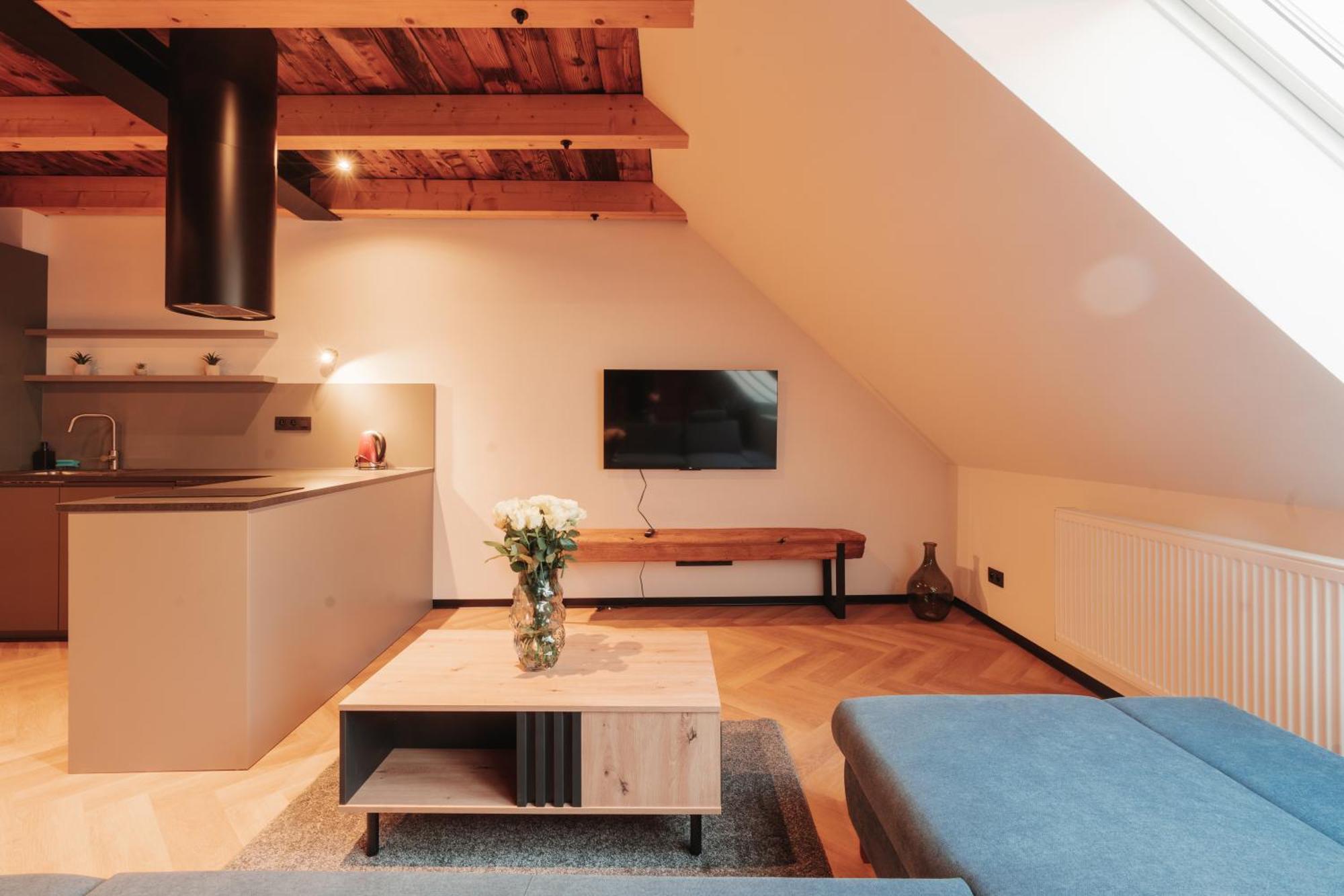 Hviezdoslavova Apartments, Trnava Centre, Parking Available Esterno foto